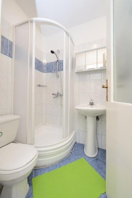 Apartment And Rooms Sidro Petrcane Bagian luar foto
