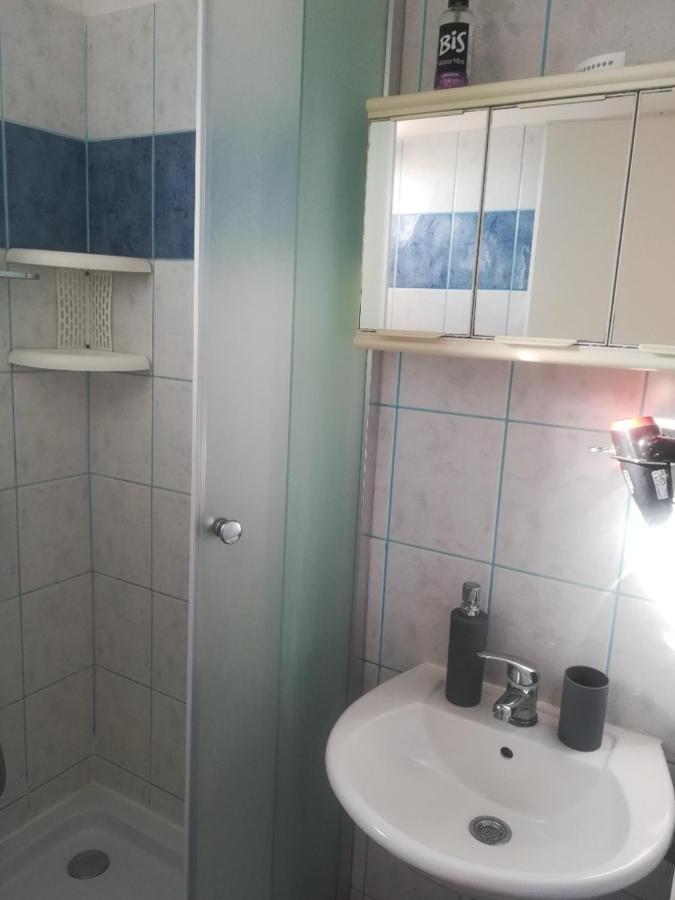 Apartment And Rooms Sidro Petrcane Bagian luar foto
